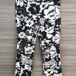 Capri dress pants Size Medium Black Photo 0