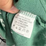 Woman’s Green Top with White Floral Embroidery Size 2X Photo 4