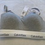 Calvin Klein Women’s  Sports Bra Med. New With Tags. Macy $46. SKU 0052 Photo 0