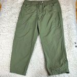 Columbia  Woodland Hills Ladies' Cargo, Roll Up Pant, Green, Size XL Photo 0