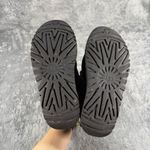 UGG Women’s 7  Neumel Lace Up Chukka Mid Boots Suede All Black Slip On Photo 6