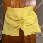 DFYNE  Impact Shorts 4.5" yellow Photo 1