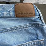 American Eagle Relaxed Mom Jean in Light Blue Wash Size 2 Long High Rise Tapered Photo 11