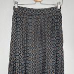 Banana Republic factory geometric pleated maxi skirt size 4 Photo 2