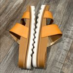 REEF  Platform Two Strap Sandals Size 8 Photo 4