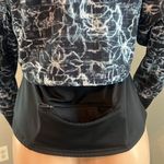 Spyder  Active GYM Womens Long Sleeve Full Zip Jacket Black White Size MEDIUM #70 Photo 6