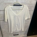 Lululemon  Love V Neck Tee Short Sleeve Size 12 Photo 2