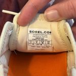 Sorel  Womens Kinetic Breakthru Day Lace Sneakers Shale Mauve/Yellow size 7 Photo 3