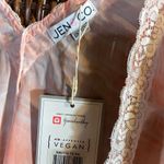 NWT Jen & Co Semi Photo 2