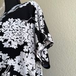 Cato Floral Drama Ruffle Hem Tunic Large Black White Blouse Modest Chic Career Photo 7