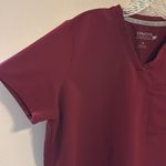 Fabletics  Women’s Vital 1-Pocket Wine Red Scrub Top XL Photo 3