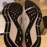 Nike NWOB 8.5 White Sneakers Photo 4