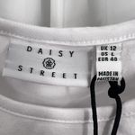 Daisy Street  White Tee Floral Patch Size Large New Photo 61
