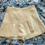 DO+BE white skort Photo 0