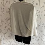 Echo White Open Photo 1