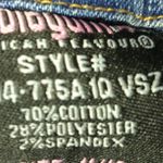 Bubblegum  12 Button Fly Jean Capris Photo 1