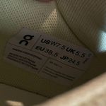 On Running Women's Size 7.5 The Roger Clubhouse Trainers Sneakers Bright Yellow Photo 4