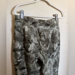 Lululemon Ready to Rulu High-Rise Jogger
Diamond Dye Light Sage Medium Olive 10 Photo 7