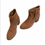 Sz 10, Vintage 7 Eight Soared Suede Ankle Boots Photo 3