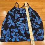 Lands' End Lands’ End Women’s tankini swim top size 14. Photo 2