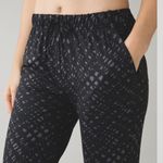 Lululemon Jet Crop (Slim) Pant 25” Color Lace Play Dark Slate Black Size 6 EUC Photo 1