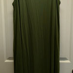 Zenana Outfitters  Size 1X Green Stretchy Sleeveless Midi Dress with Pockets Photo 0