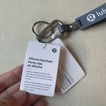 Lululemon  silicone keychain - Solar Grey/Starch Blue Photo 2