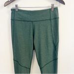 Outdoor Voices 3/4 Warm-up Crop Leggings in Hunter Green Size Medium Athletic Photo 1