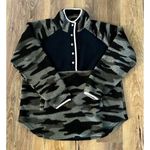 Maurice's Women's Size Large Green Camo Pink Trim Fleece Sherpa Pullover EUC Photo 1