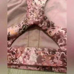 Athleta Ultimate Printed Women’s Bra Pink Leopard Print Activewear Size XS Photo 4