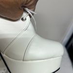 Stylish White Platform Ankle Boots Size 8 Photo 2