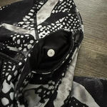 Lululemon Black and white  pants size 4 Photo 3