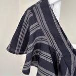 Sienna Sky Cropped Flutter Short Sleeve Navy Top SZ Small Photo 4