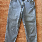 Liz Claiborne Vintage   Cropped Blue Women’s Mom Jeans  Size 12 Photo 0
