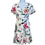EXPRESS Swing A-line Wrap Dress Floral Mini Flutter Sleeves NWT $60 Size 00 Photo 1