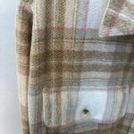 American Eagle Plaid Fleece And Love Shacket Photo 3