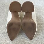 Steve Madden EUC  Leather Thrived Heeled Ankle
Boots Ivory Size 7 Photo 9