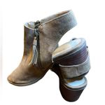 Adam Tucker  Women's Sling Back 2.75" Heels. Size 7 Like New Condition Photo 2