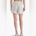 Steve Madden  Imelda Linen Blend Shorts‎ Size Large NWT Photo 1