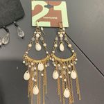 Twenty One Earrings Photo 1