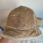 Nine West  Faux Shearling Tan Bucket Hat Photo 6