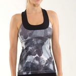 Lululemon Scoop Neck Tank Photo 0