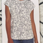 Orvis  Leaf Print Linen Blend Tee Large Photo 0