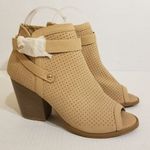 Bella Marie Block Heel Tan Peek Toe Ankle Boot Zip Up Buckle Bikers Stack 8.5 Photo 1