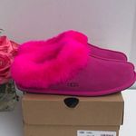 UGG Moraene Slippers Photo 0