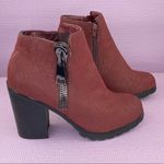 Soda Boots Zipper Side Lug Sole Ankle Moto Boots Red Size 10 Photo 0