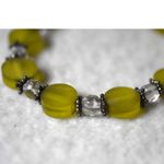 Source Unknown Vintage Olive Flat Stone Clear Crystal Beads Silver Tone Accent 5" Glam Bracelet Photo 1