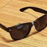 NWT Black luxury style sunglasses, UV 400 Silver Photo 1