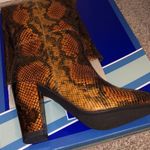 White Mountain NWT! Snake regular tall shaft boots 5M Photo 8