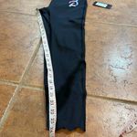 Peloton NWT  Move Mission Scallop Hem Legging Black size S Photo 9